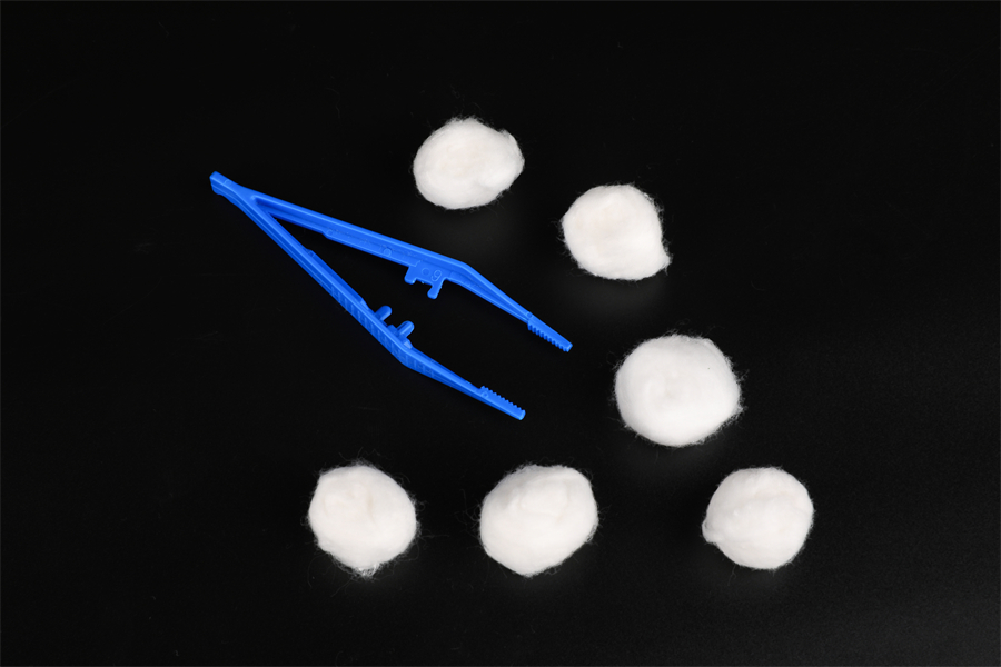 كرة القطن الطبية